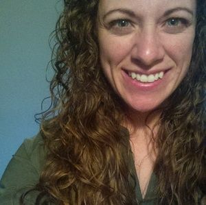 Meet your Posher, Leslie